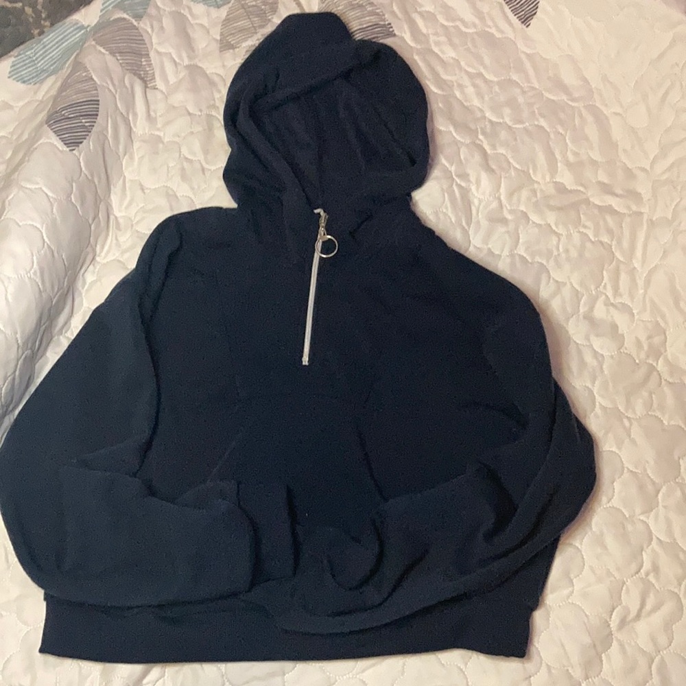 crop top hoodie